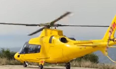 Operaio precipita da un'impalcatura: arriva l'eliambulanza