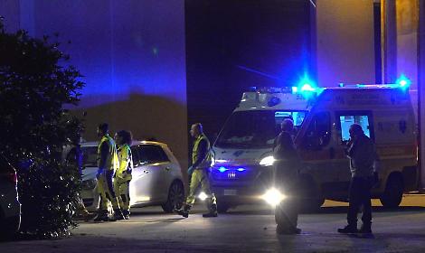 Schiacciato da una lastra di marmo. Oggi l'autopsia