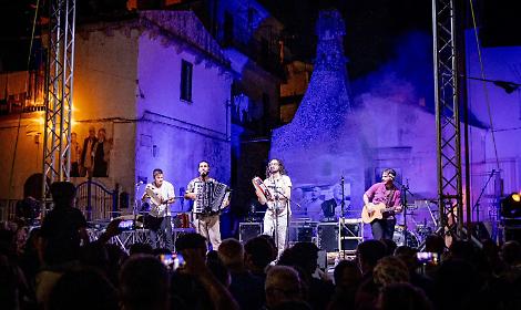Sport, divertimento e inclusione. Giornata speciale in piazza Biondi