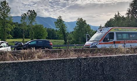 Incidente mortale in A1. Lutto cittadino per padre e figlio fino ai funerali