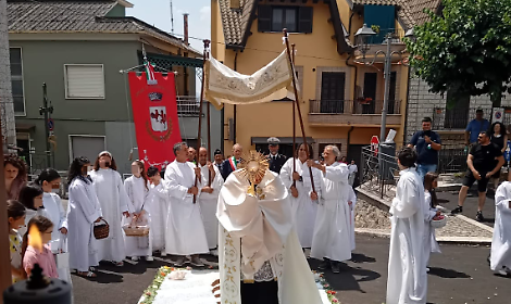 Il fascino e il messaggio dell'infiorata del Corpus Domini
