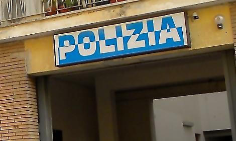 Poliziotti arrestati per rapina
