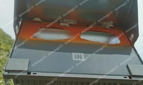 Atto vandalico al Castello Colonna: danneggiati i fari