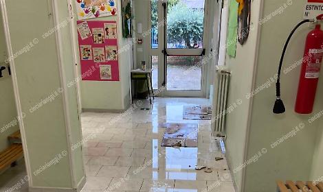 Infiltrazioni d&rsquo;acqua. Domani la scuola di Piumarola rester&agrave; chiusa