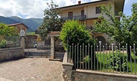 Maltrattava la compagna e il figlio minorenne: uomo allontanato dalla casa