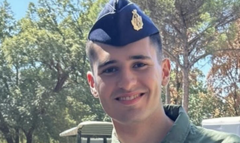 Brevetto di pilota militare per Lorenzo. La famiglia commossa ringrazia