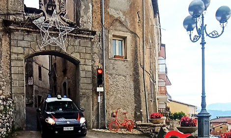 Violazione degli obblighi familiari: finisce ai domiciliari