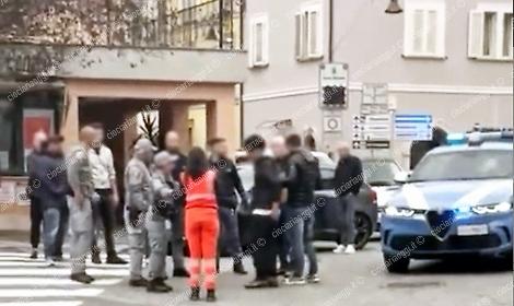 Rissa tra extracomunitari: un ferito colpito da un coltello