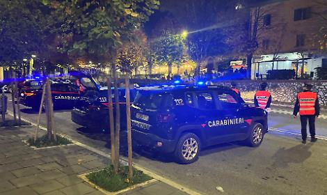 Minaccia di morte il titolare dell&rsquo;officina con un fucile: denunciato 