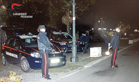 Droga e materiale per il confezionamento in casa. Denunciato ventiseienne