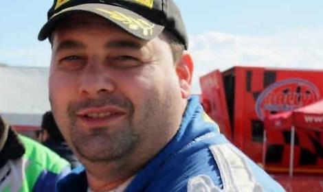 Malore alla guida, muore un pilota durante la manifestazione motoristica