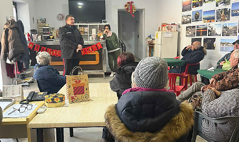 I carabinieri nel centro anziani per istruire alla prevenzione delle truffe