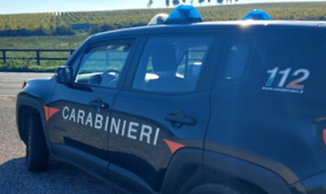 Perseguita la ex moglie: cinquantanovenne ai domiciliari