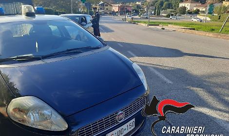 Vaga nei pressi di abitazioni senza ragione. Foglio di via obbligatorio