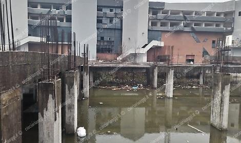 Allagamento all'ex Tomassi: i cittadini ironizzano sulla &ldquo;piscina comunale&rdquo;