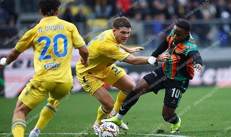 Frosinone, errori e rimpianti. Il Venezia vince allo "Stirpe"