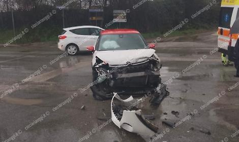 Incidente stradale tra via Casale e via Sodine: due feriti