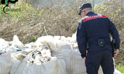 Immette polveri nell'atmosfera senza autorizzazioni. Sequestrata una societ&agrave;