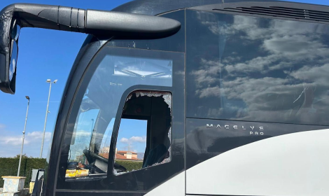 Sassaiola in autostrada, stop alle trasferte per i tifosi del Savoia