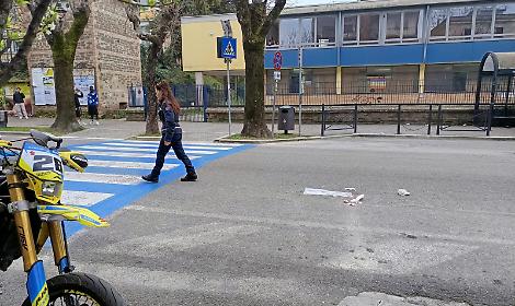 Anziano investito sulle strisce pedonali: trasportato in ospedale