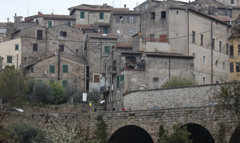 Rischio crolli, famiglie evacuate