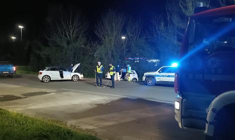 Violento scontro tra due auto sulla Casilina Sud: paura per i conducenti