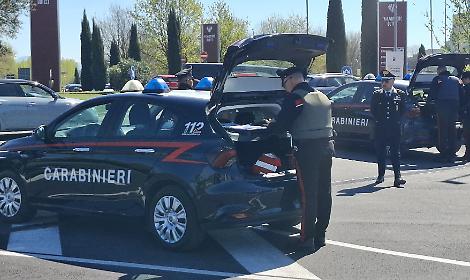 Controlli dei carabinieri durante la Pasqua: fioccano le denunce