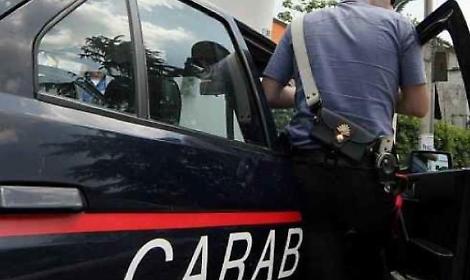 Ruba spazzolini elettrici per un valore di 150 euro. Fermata in un supermercato