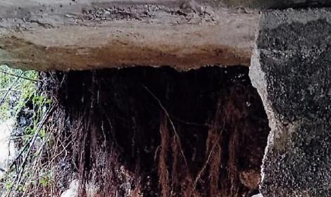 Ponte chiuso da cinque mesi: gravi problemi per gli utenti