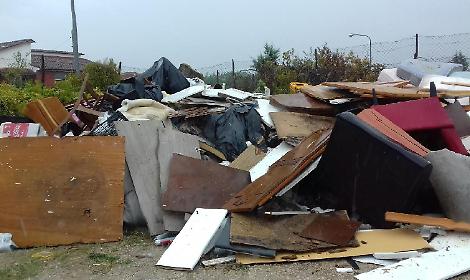 Furbetti degli ingombranti: arriva la drastica decisione del sindaco