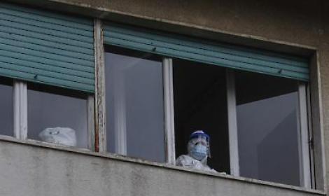 Covid: studio italiano, scende l'aspettativa di vita, nel 2020 persi 1,34 anni