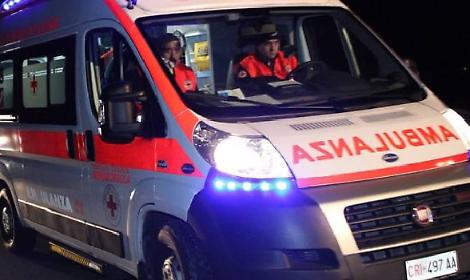 Incidente tra due auto: feriti tre ragazzi