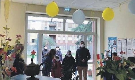 La pace nasce a scuola: Arsen e Zoriana, dalla guerra all'amicizia con un compagno russo