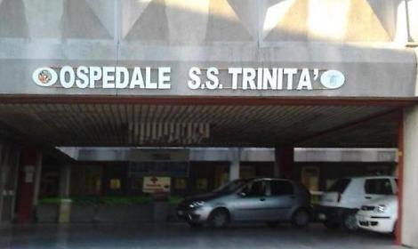 Incidente sulla superstrada, auto si scontra con un cinghiale