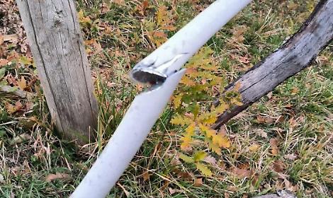 Anziani senza rete telefonica fissa. L'attacco del sindaco