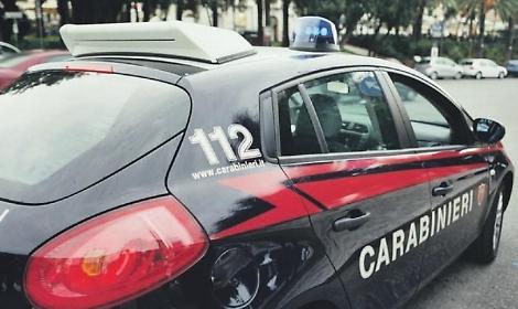 Finto carabiniere si fa consegnare soldi e oro: truffata un'anziana