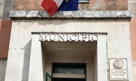 Comunali, tre aspiranti sindaci tra stabilit&agrave; e novit&agrave;