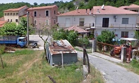 Guasto irrisolto. Contrada isolata senza linea telefonica