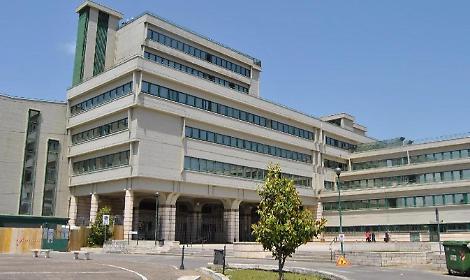 Ricatti per foto hot, racconti scioccanti in aula