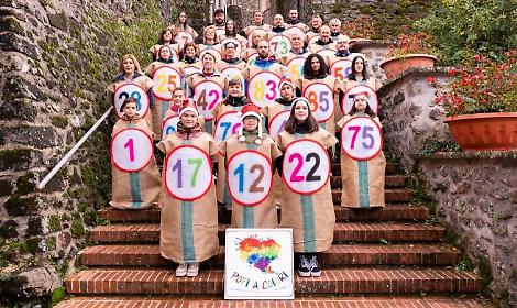 Tombolata vivente nel segno del Natale. E dell'inclusione