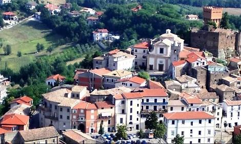 Calze della Befana ai bambini e grande polentata in piazza