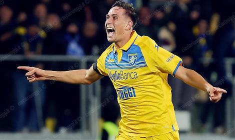 Frosinone, cuore e carattere. Punto fondamentale a Monza