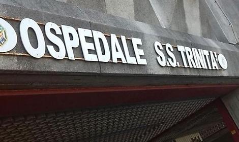 Scende dal trattore e si frattura una spalla