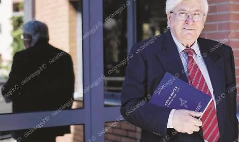 Una cascata di... dialetto: Mario De Carolis pubblica la guida etimologica alla lingua isolana