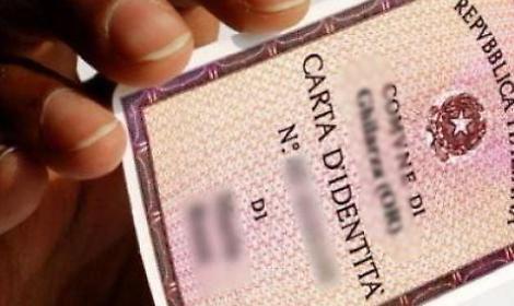 Carte d'identit&agrave; tra open day e polemiche