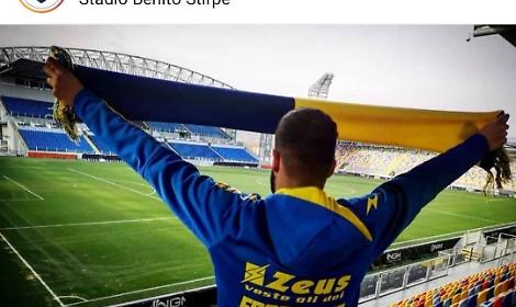 In alto le sciarpe giallazzurre: il Leone vuole prendere il Toro per le...corna!