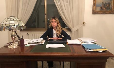 WhatsApp in tribunale: quando un messaggio pu&ograve; "costare caro"