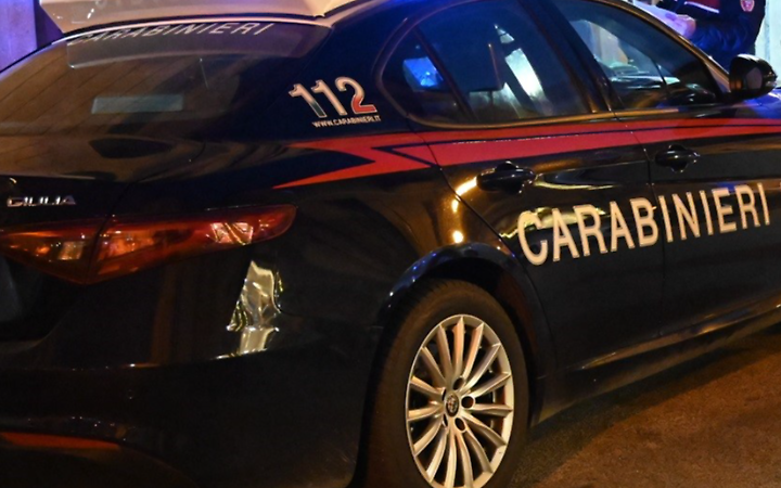 Rissa nella notte tra giovanissimi