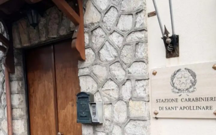 Lite per una donna contesa. Investe con l'auto il "rivale": arrestato per tentato omicidio