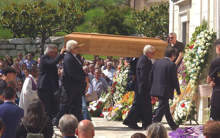 &ldquo;Resterai sempre nel nostro cuore. Ciao Armandino&rdquo;